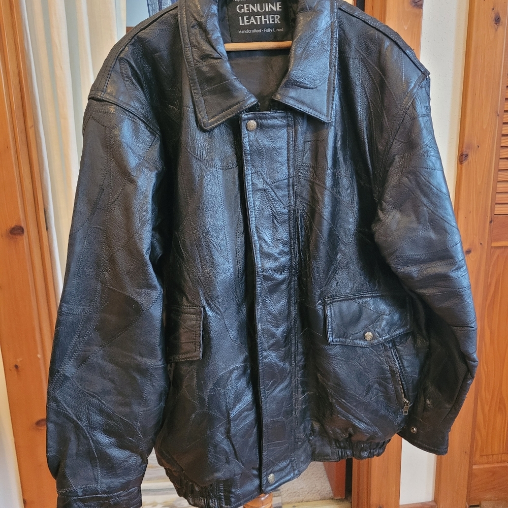 BRAND NEW, NEVER WORN!! Men's Black Leather Bomber Jacket, 2XL